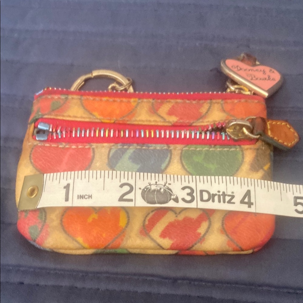 D&B Colorful Heart Pattern Keychain Pouch - Picture 8 of 9